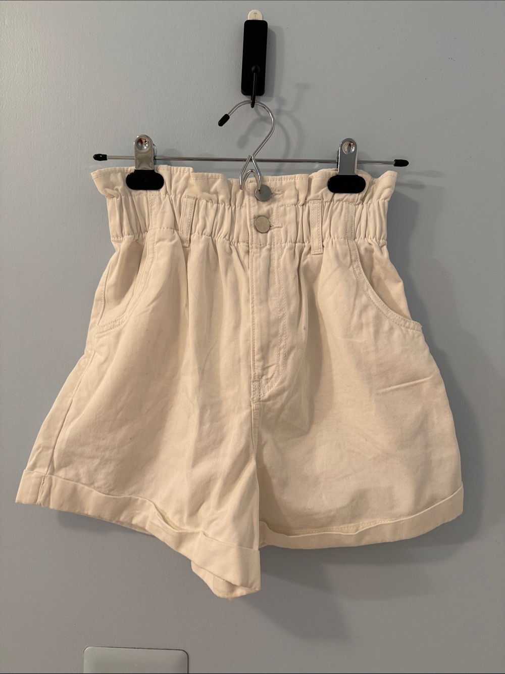 H&M High Waist Paperbag Shorts in White